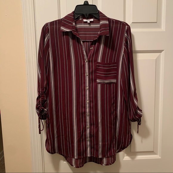 Button down - Picture 1 of 4